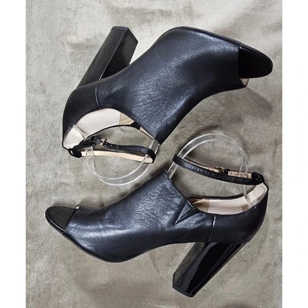 G.I.L.I. Black Leather Peep Toe Ankle Strap Block Heel Shooties Booties Womens
